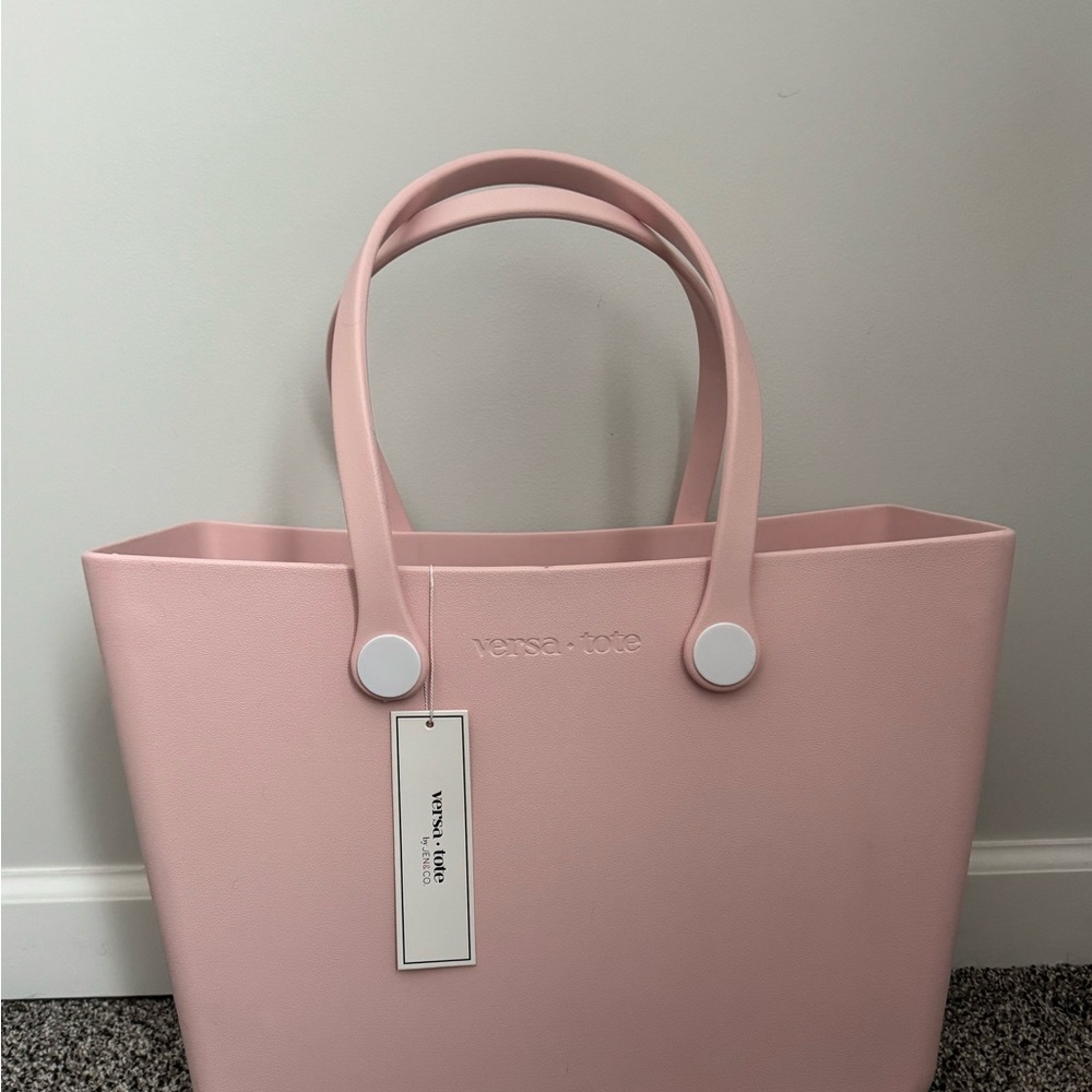 Versa Tote Carrie Tote | Light Pink | New With Tag